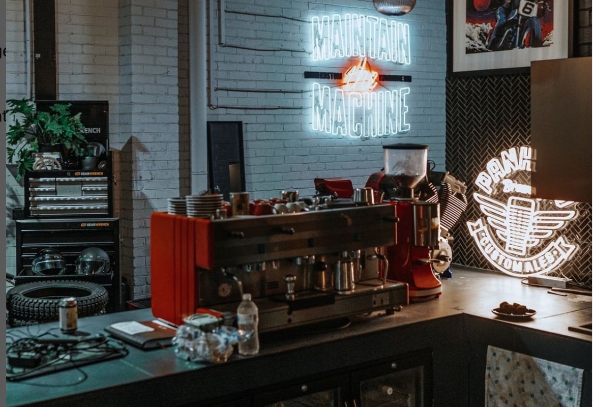 Kustom Kommune workshop café and community space
